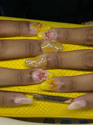 ネイル 💕Nanaka💕 ［森ノ宮駅徒歩1分］のネイルデザイン