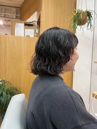 ショート パーマ 阿久津真衣 似合わせカットのヘアスタイル