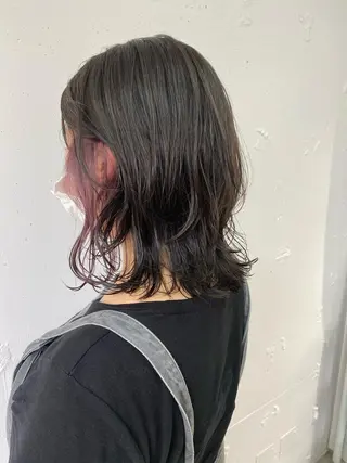 ミディアム 顔周りの垢抜けヘア 立山愛梨のヘアスタイル