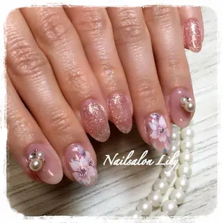 ネイル Lily*nail 🌻Mii🌻のネイルデザイン