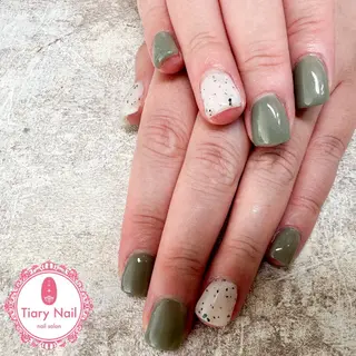 ネイル tiarynail K K🐼のネイルデザイン