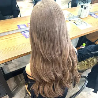 セミロング カラー うる艶カラー /縮毛矯正✨レオンのヘアスタイル