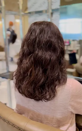 セミロング パーマ 辻 雅也のヘアスタイル