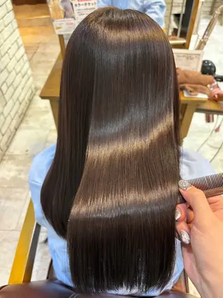 セミロング 🪼艶カラー🪼 田口彩香のヘアスタイル