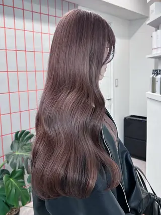 ロング カラー PELE所属・💍透明感 💖艶ミルクティーのヘアスタイル