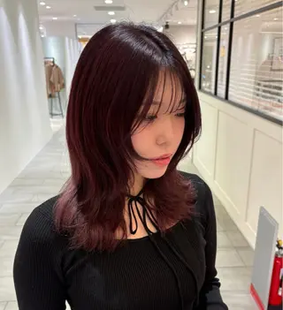 ミディアム カラー 門田 楓香のヘアスタイル