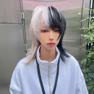 ミディアム カラー ホワイト&レイヤーカ ットエクステ長畠俊輔のヘアスタイル
