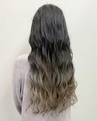 ロング カラー グレージュ💎 神戸孝哉のヘアスタイル
