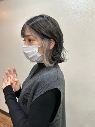 ミディアム カラー パーマ ヘアアレンジ メンズ キッズ ネイル マツエク・マツパ アイブロウ 切りっぱなしヘアボブ ミディアムヘアRYOのヘアスタイル