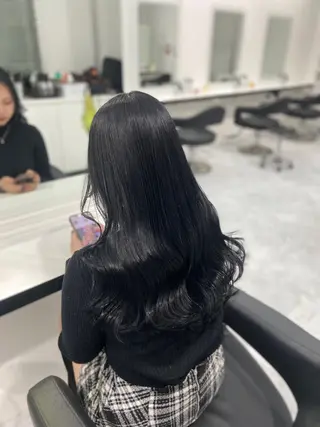 ロング カラー ヘアアレンジ レイヤー×透明感カラ ーHAYATOのヘアスタイル