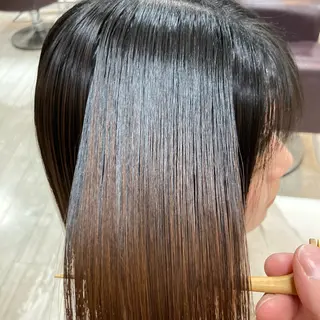 ショート タカギ/艶髪カラー /髪質改善/縮毛矯正のヘアスタイル