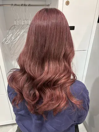 ロング カラー ベージュカラー🐑 レイヤー🤎塚原優芽のヘアスタイル