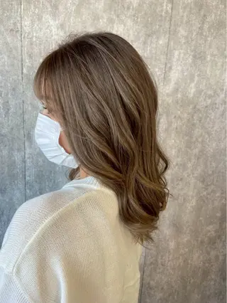 カラー TIDEHAIR YUUNAのヘアスタイル