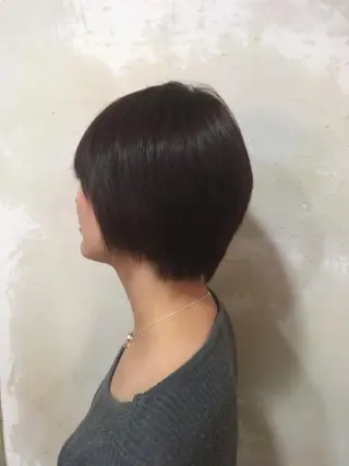 ショート カラー ショートカットなら 前平友慈のヘアスタイル