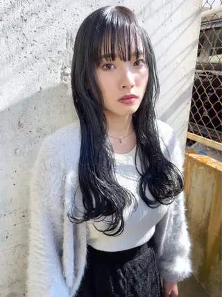 カラー RE -NAのヘアスタイル