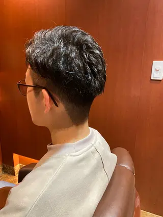 ミディアム 北川 竜也のヘアスタイル