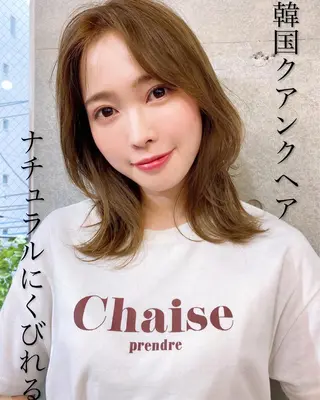 ミディアム レイヤー/顔周り 田山　穂波のヘアスタイル