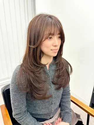 ロング カラー パーマ ヘアアレンジ メンズ キッズ レイヤーカット 🌿透け感カラーのヘアスタイル