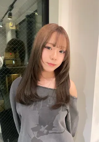 ロング REINA/ブリーチ /ハイトーン/原宿のヘアスタイル