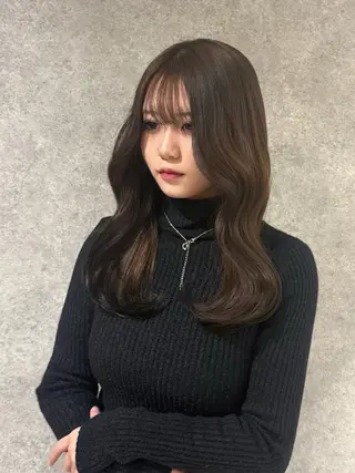 カラー 紅都🫧透明感 水光カラー🫧のヘアスタイル