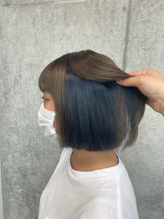 ミディアム カラー yuika .のヘアスタイル