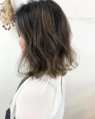 ミディアム カラー タナカ タクヤのヘアスタイル