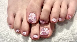 ネイル CECIL beauty labo所属・田中 梨奈のネイルデザイン