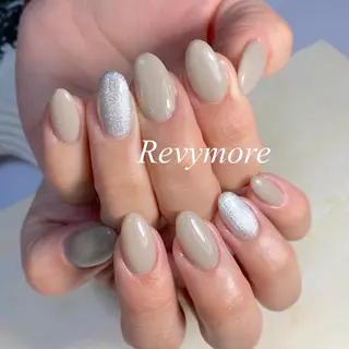 ミディアム ネイル nail salon Revymoreのネイルデザイン
