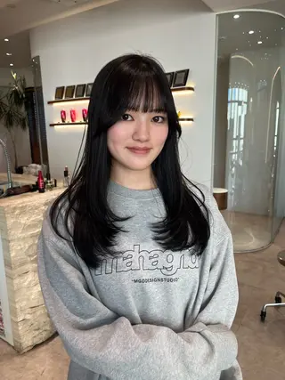 セミロング レイヤー似合わせ 透明感カラーりきやのヘアスタイル