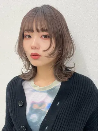 ミディアム ウルフカット/ボブ りなのヘアスタイル