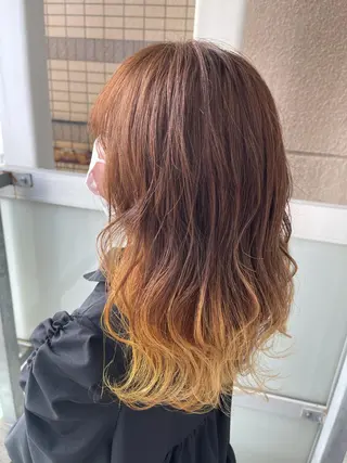 セミロング カラー 岩谷/ブリーチ 🪽透明感カラーのヘアスタイル