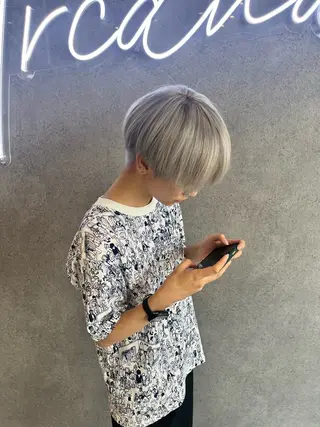 ショート ARCANA イホリのヘアスタイル