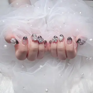 ネイル uu ネイルサロン関内🌼のネイルデザイン