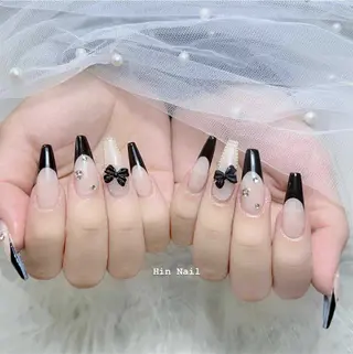ネイル Hin Nailsのネイルデザイン