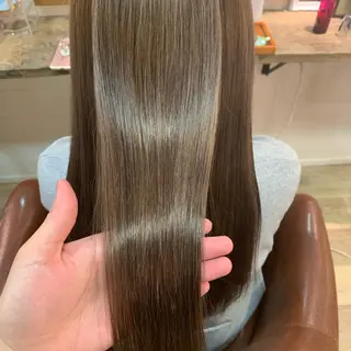 セミロング カラー 井上 涼花のヘアスタイル