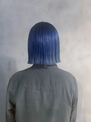 ミディアム 高橋 亜紀のヘアスタイル