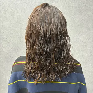 パーマ 望月 星来のヘアスタイル