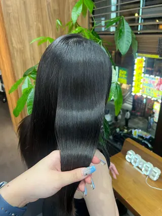 セミロング カラー ショート/ウルフ カットモデル募集のヘアスタイル