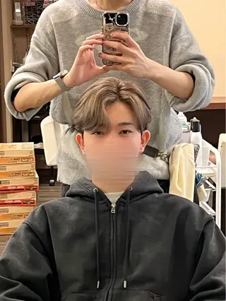 カラー メンズ 韓国レイヤー ☁️🫧森ハリス誠一のヘアスタイル