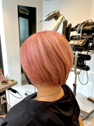 ショート カラー うしだ かおるのヘアスタイル