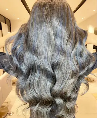 セミロング カラー デザインカラーウルフ 宙也のヘアスタイル