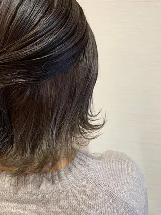 ショート カラー 蓮見  友里のヘアスタイル