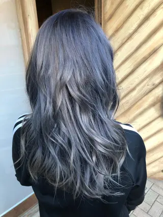 ロング カラー 山村 直哉のヘアスタイル