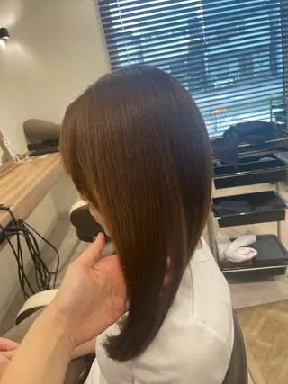 セミロング パーマ やまこし 美裕樹のヘアスタイル