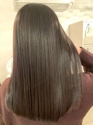 セミロング yoshihara yuukiのヘアスタイル