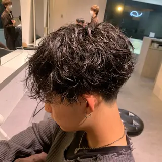 パーマ メンズ 濱口 健慎のヘアスタイル