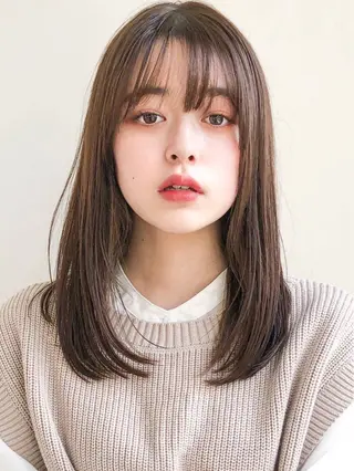 ミディアム 丸山 心 / 艶カラーのヘアスタイル