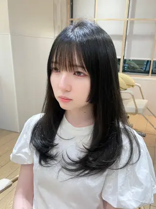 ロング 表参道小顔カット前髪 割れ改善クロスパーマのヘアスタイル