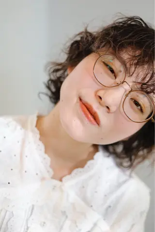 ミディアム パーマ 長谷川 絵美のヘアスタイル
