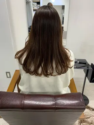 カラー MARU パーマ/レイヤーのヘアスタイル
